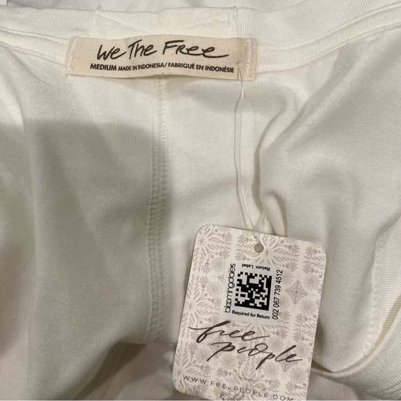 NWT FREE PEOPLE WE THE FREE MOON DANCE WHITE V NECK TANK TOP SIZE MEDIUM - Picture 4 of 4